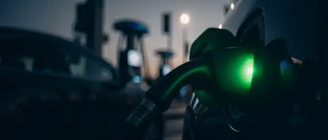 Рост популярности электромобилей в России происходит на фоне топливного кризиса и изменения системы господдержки