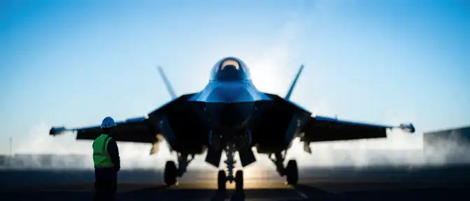 Стратегия авианосного превосходства: Boeing получит многомиллиардный контракт от Пентагона на создание истребителя F/A-XX